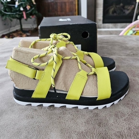 Sorel Roaming Lace Sandals - Picture 4 of 7
